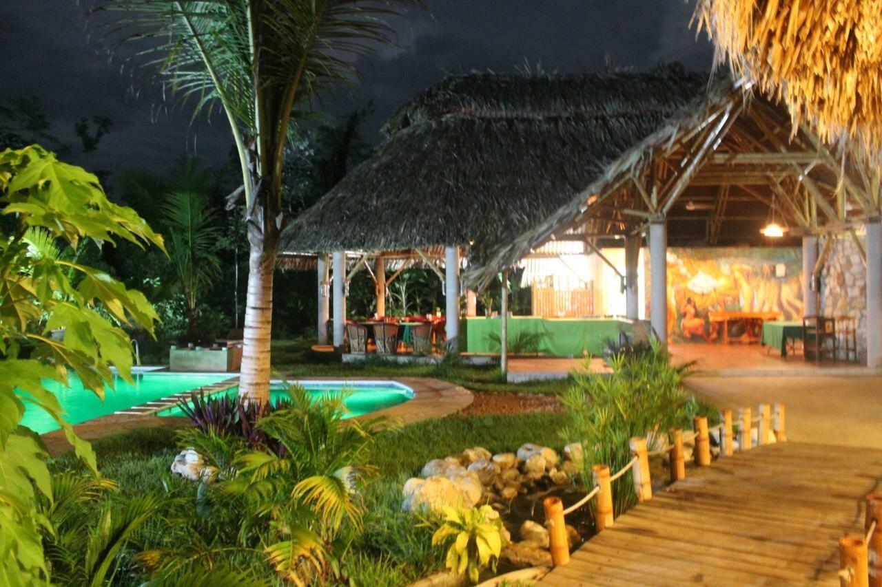 Axkan Palenque, Shows En Vivo & Gastronomia Mar Y Tierra & Travel Agency Eksteriør billede