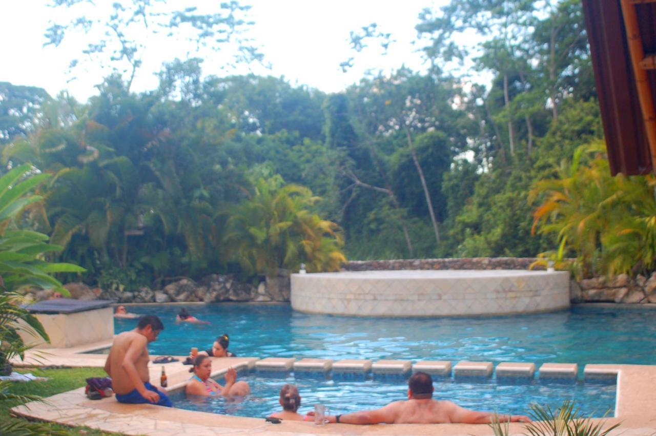 Axkan Palenque, Shows En Vivo & Gastronomia Mar Y Tierra & Travel Agency Eksteriør billede