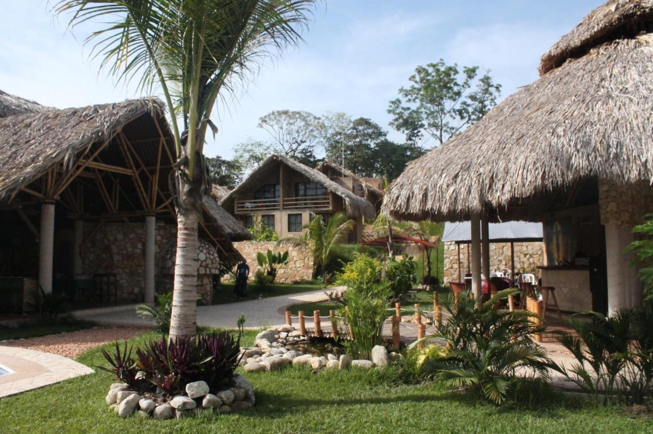 Axkan Palenque, Shows En Vivo & Gastronomia Mar Y Tierra & Travel Agency Eksteriør billede